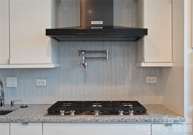 1300 Queens Road, Charlotte, NC 28207