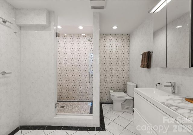 1300 Queens Road, Charlotte, NC 28207