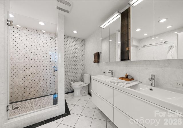 1300 Queens Road, Charlotte, NC 28207