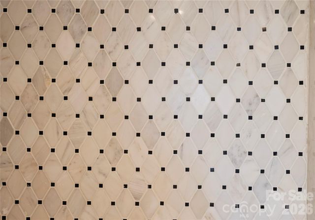 1300 Queens Road, Charlotte, NC 28207