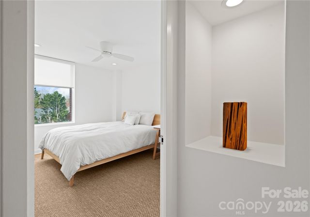 1300 Queens Road, Charlotte, NC 28207