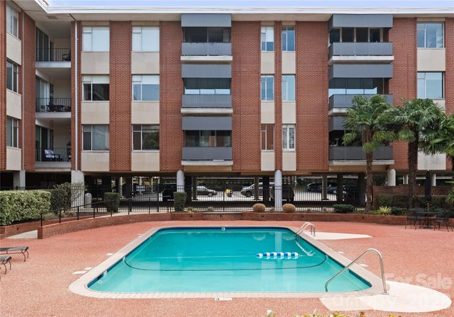 1300 Queens Road, Charlotte, NC 28207