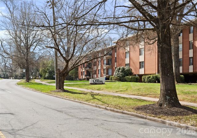 1300 Queens Road, Charlotte, NC 28207