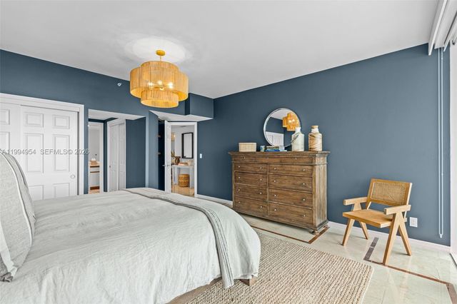 1643 Brickell Ave 2805, Miami, FL 33129