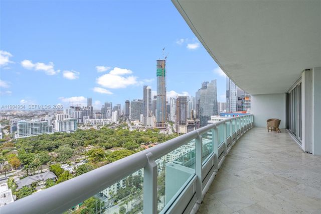 1643 Brickell Ave 2805, Miami, FL 33129