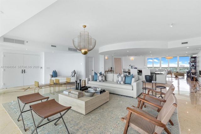 1643 Brickell Ave 2805, Miami, FL 33129