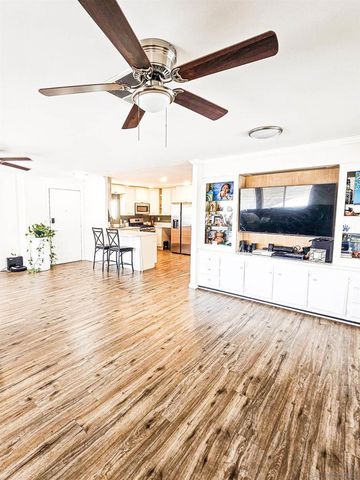 400 Greenfield Dr SPC 122, El Cajon, CA 92021