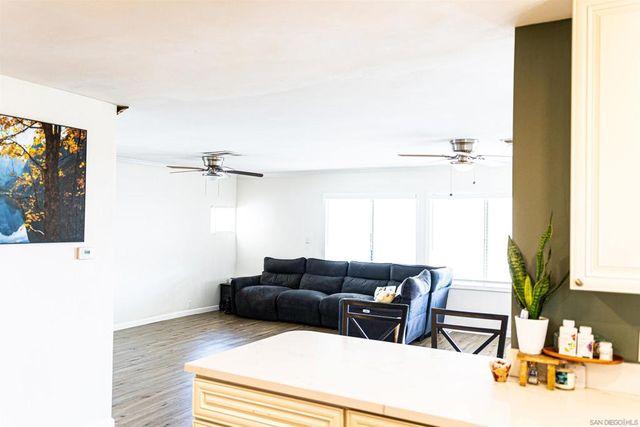 400 Greenfield Dr SPC 122, El Cajon, CA 92021