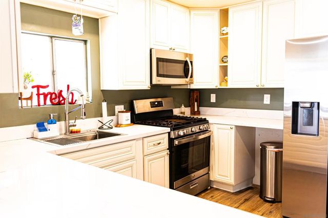 400 Greenfield Dr SPC 122, El Cajon, CA 92021