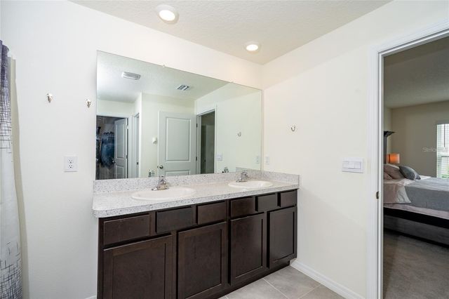 7590 BROAD POINTE DRIVE, Zephyrhills, FL 33540