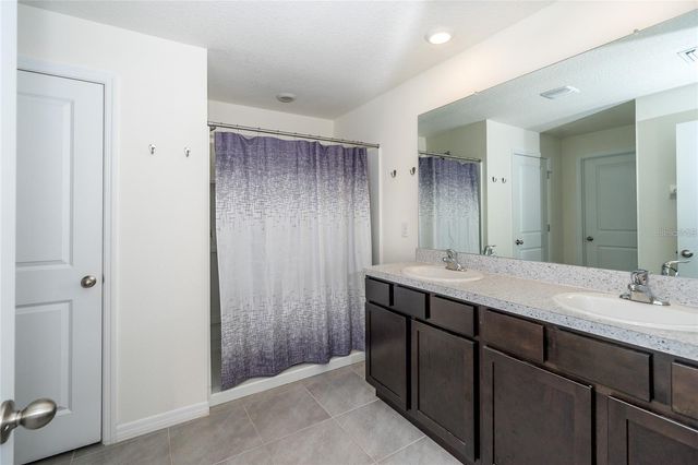 7590 BROAD POINTE DRIVE, Zephyrhills, FL 33540