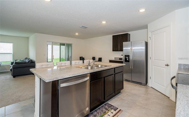 7590 BROAD POINTE DRIVE, Zephyrhills, FL 33540