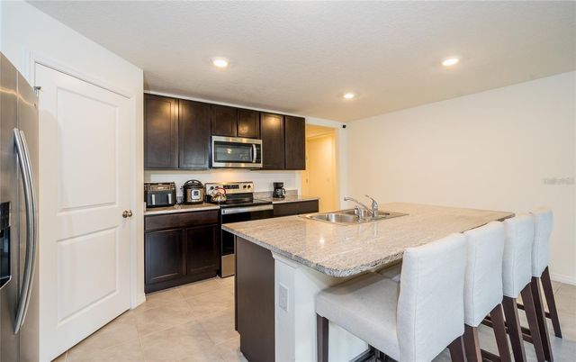 7590 BROAD POINTE DRIVE, Zephyrhills, FL 33540