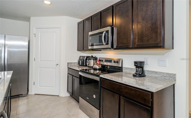 7590 BROAD POINTE DRIVE, Zephyrhills, FL 33540
