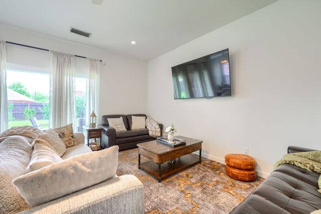 5225 Alec Drive, Garland, TX 75043