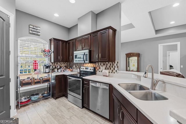 104 Secret Cove, Woodbine, GA 31569