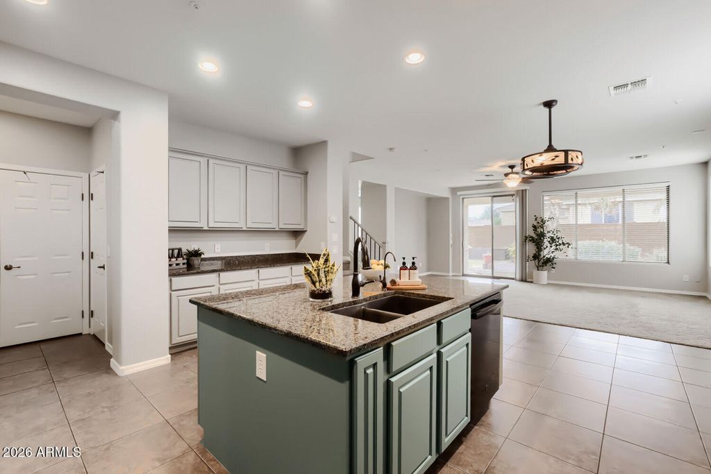 7135 W DESERT MIRAGE Drive, Peoria, AZ 85383 — photo 4