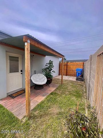 4815 E WINDSOR Avenue, Phoenix, AZ 85008