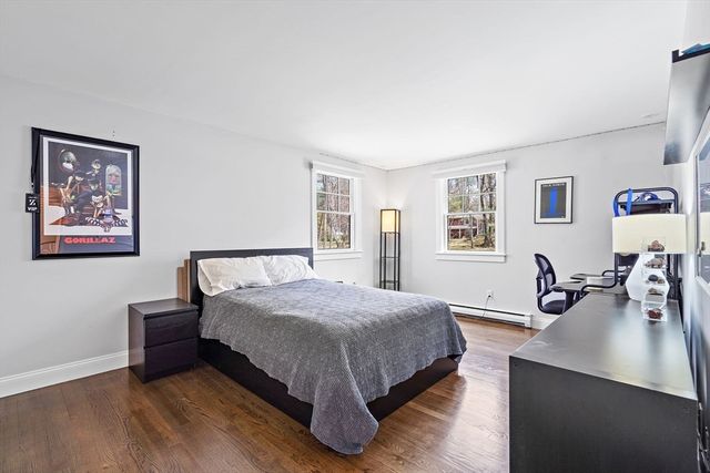 103 Peabody Dr, Stow, MA 01775