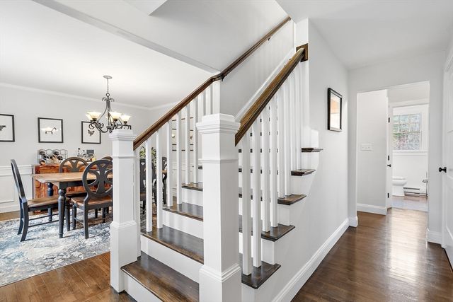 103 Peabody Dr, Stow, MA 01775