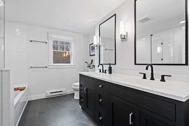 103 Peabody Dr, Stow, MA 01775