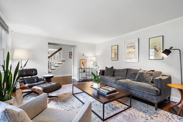 103 Peabody Dr, Stow, MA 01775