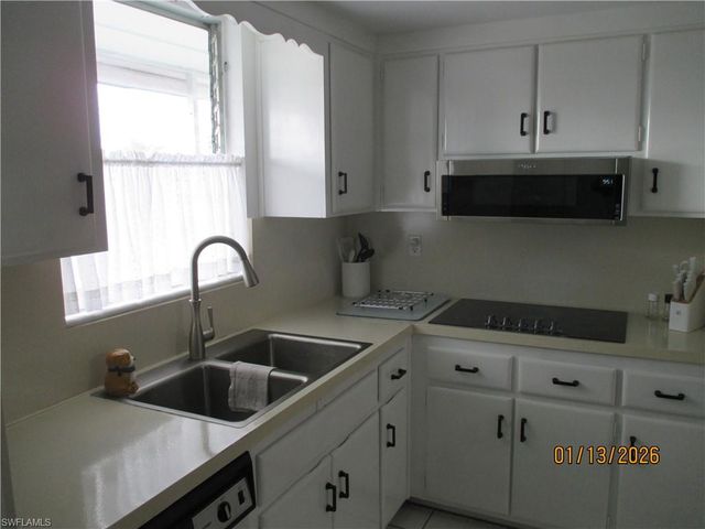 403 SE 43rd TER 10, Cape Coral, FL 33904