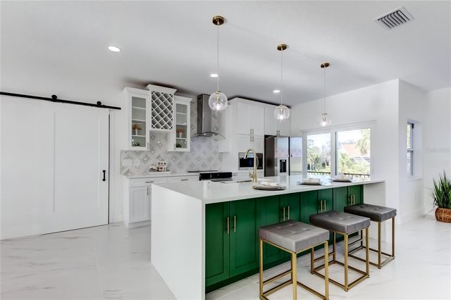 4719 GRANDVIEW AVENUE, New Port Richey, FL 34652