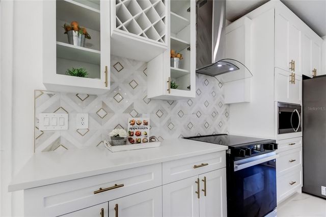 4719 GRANDVIEW AVENUE, New Port Richey, FL 34652