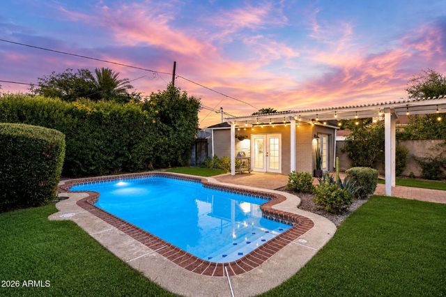 530 W VERNON Avenue, Phoenix, AZ 85003