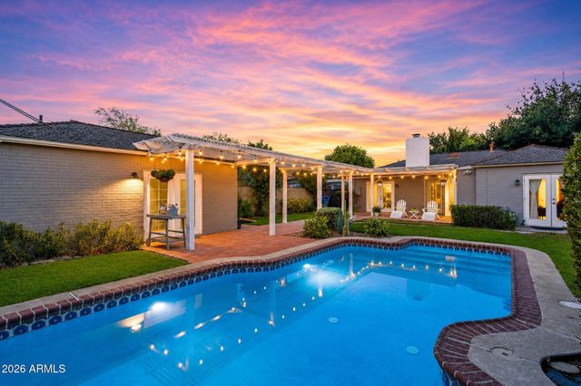 530 W VERNON Avenue, Phoenix, AZ 85003