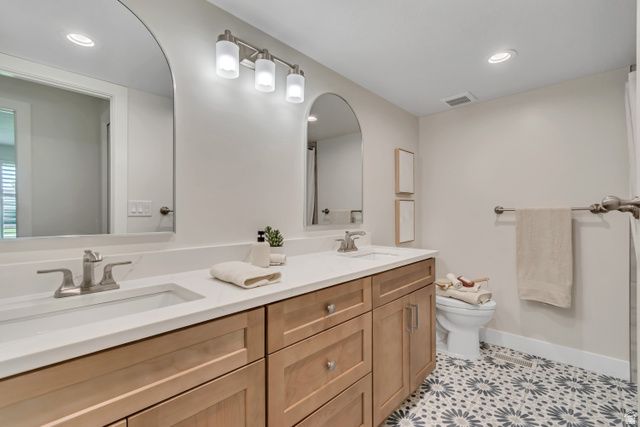 2415 E ARNETT DR, Millcreek, UT 84109