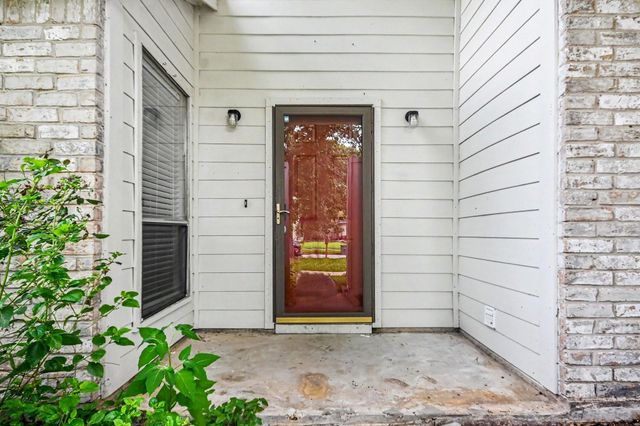 16215 Barcelona Drive, Friendswood, TX 77546