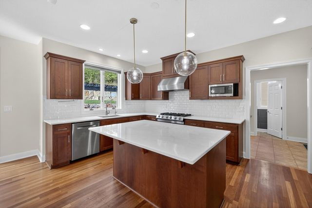 2449 Salem Heights Lane SW, Rochester, MN 55902