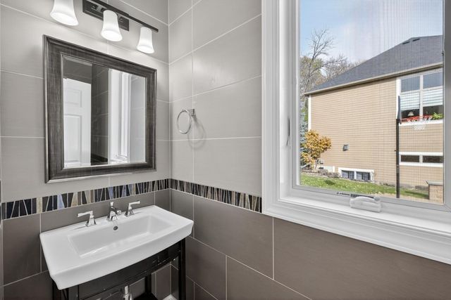 2449 Salem Heights Lane SW, Rochester, MN 55902