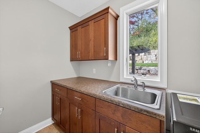 2449 Salem Heights Lane SW, Rochester, MN 55902