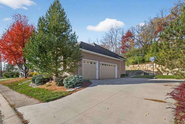 2449 Salem Heights Lane SW, Rochester, MN 55902