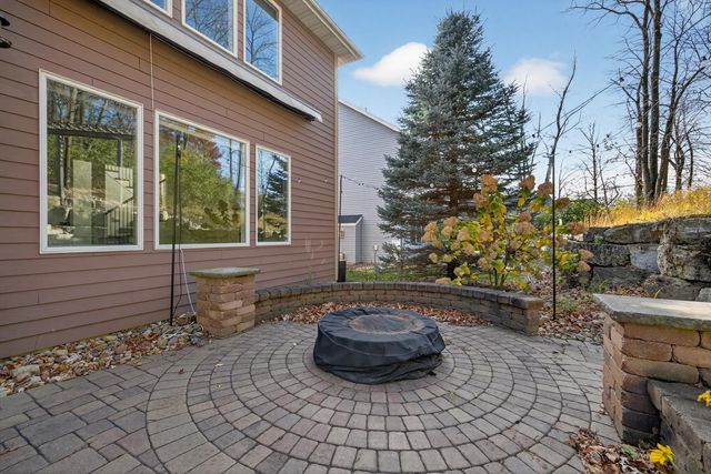 2449 Salem Heights Lane SW, Rochester, MN 55902