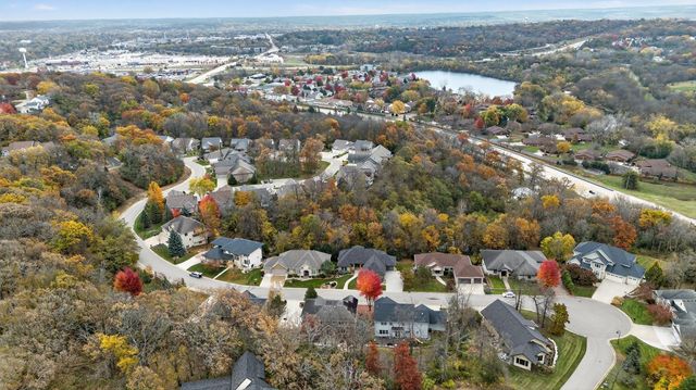 2449 Salem Heights Lane SW, Rochester, MN 55902