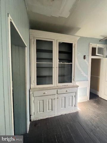 4213 MASSACHUSETTS AVE, Baltimore, MD 21229