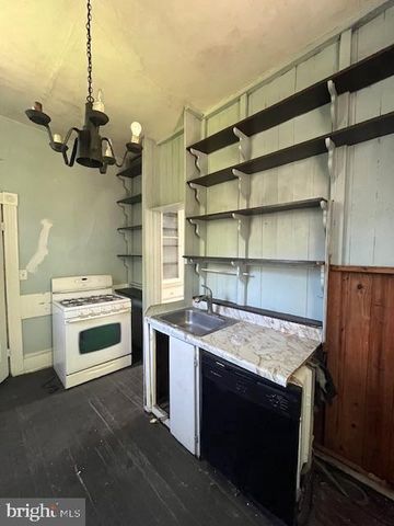 4213 MASSACHUSETTS AVE, Baltimore, MD 21229