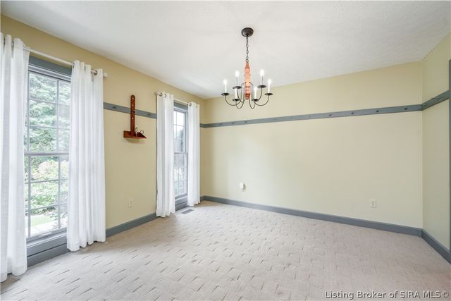 2016 Ridgeview Drive, Floyds Knobs, IN 47119