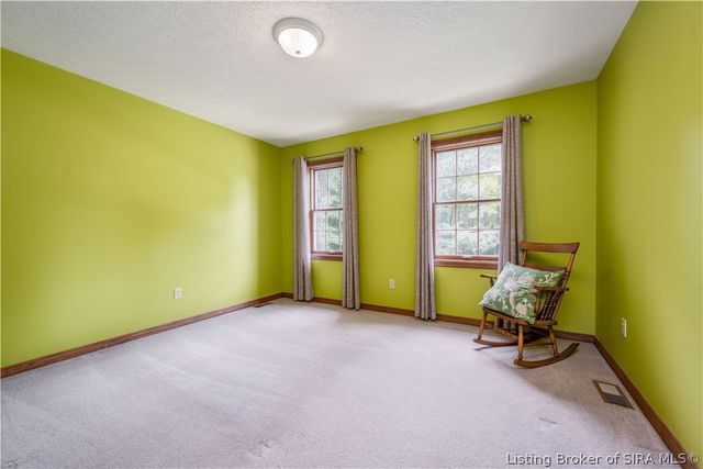 2016 Ridgeview Drive, Floyds Knobs, IN 47119