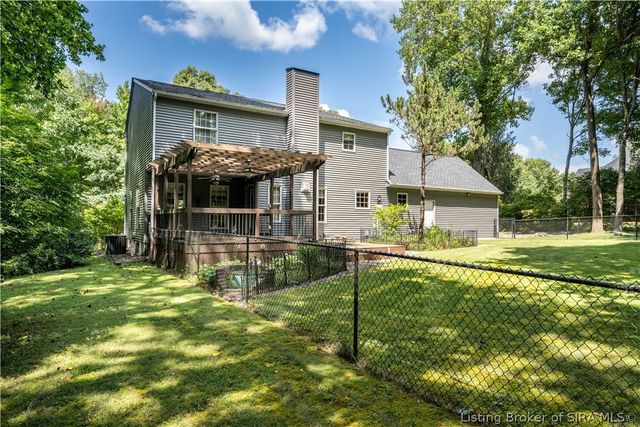2016 Ridgeview Drive, Floyds Knobs, IN 47119
