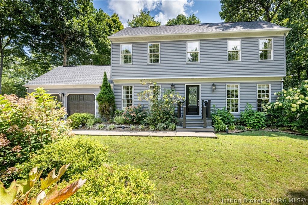 2016 Ridgeview Drive, Floyds Knobs, IN 47119