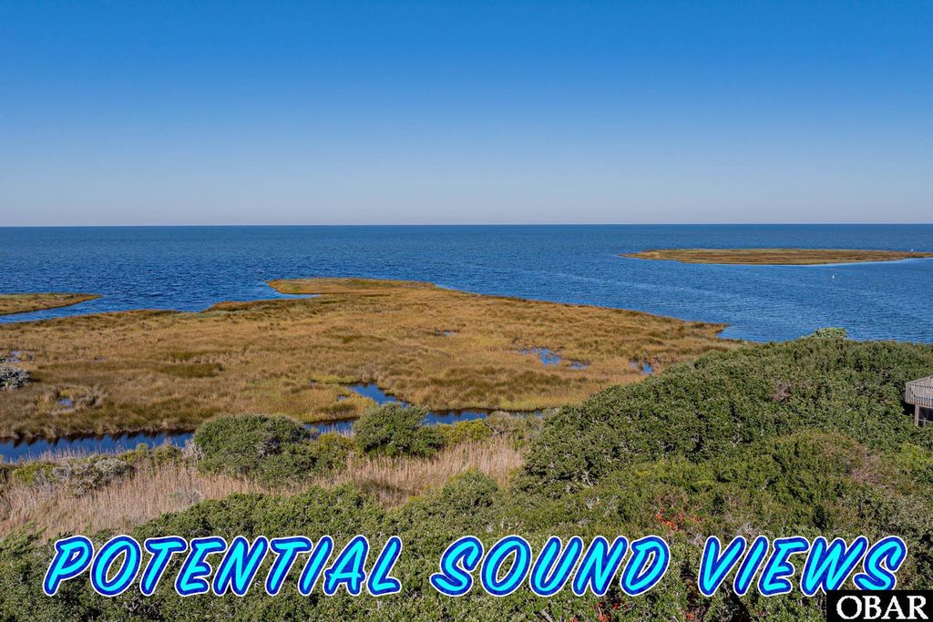 Image 4 of property listing at 40008 North End Road, Avon, NC 27915