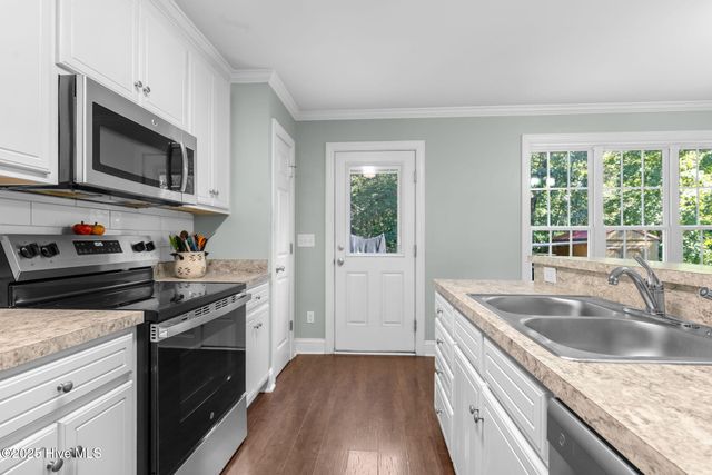 10369 Chestnut Ridge Road, Bailey, NC 27807