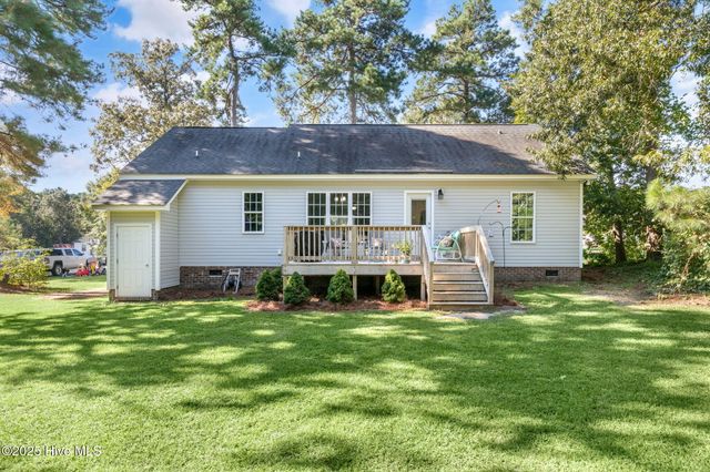 10369 Chestnut Ridge Road, Bailey, NC 27807