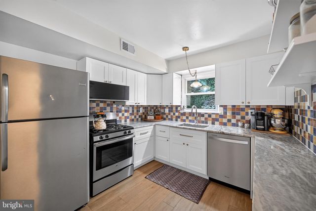 714 SUMMIT CHASE DR, Reading, PA 19611