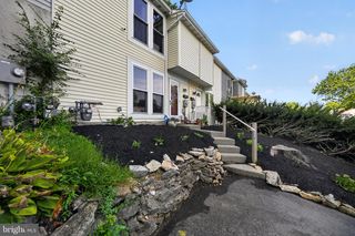 714 SUMMIT CHASE DR, Reading, PA 19611